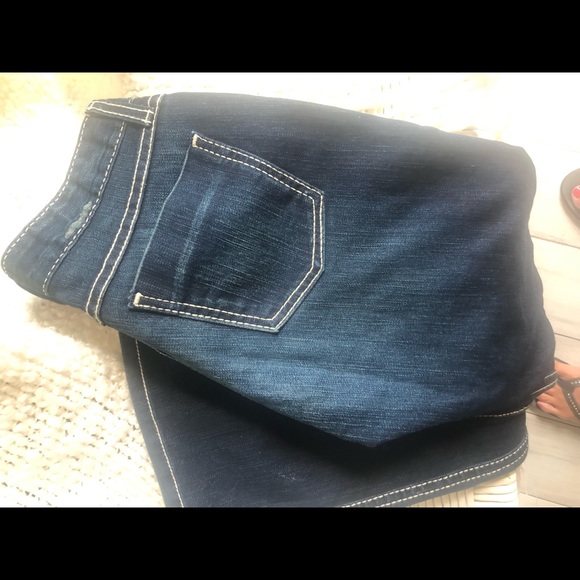 Jeans - Picture 3 of 4